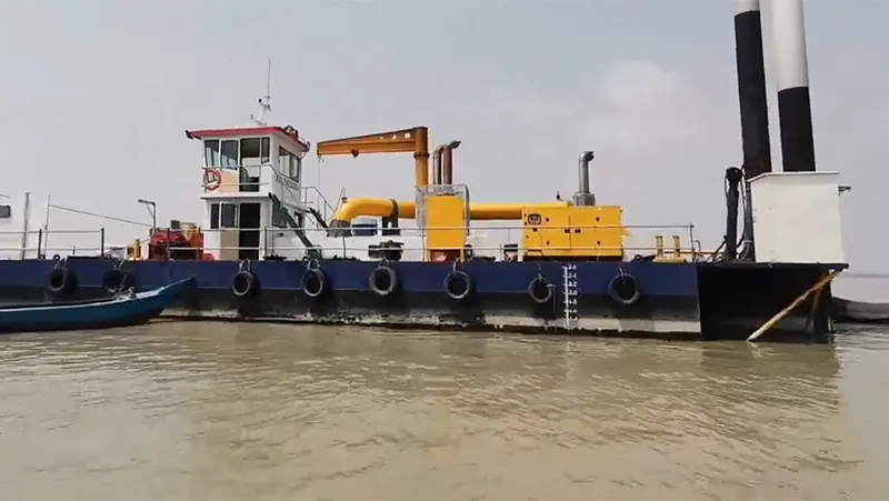 Draga de succión con cortador de 3500m³ utilizada en Indonesia
